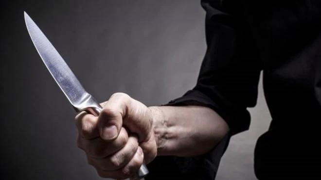 Άγιοι Ανάργυροι: Γιος μαχαίρωσε θανάσιμα τον πατέρα του
